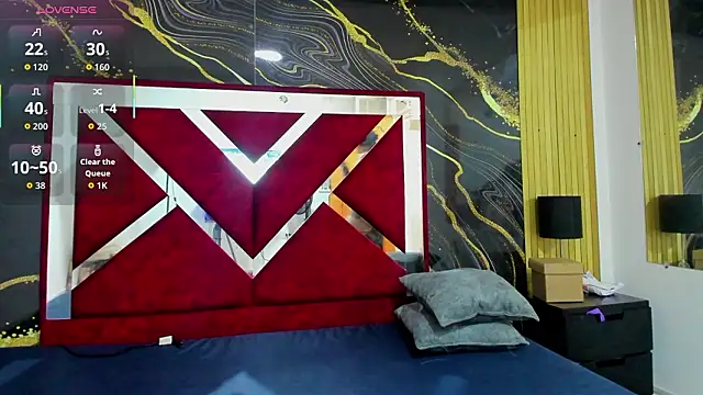 Snapshot of VioletRose_as chatting on February 16, 8:05 pm VioletRose as online show from February 16, 8:05 pm