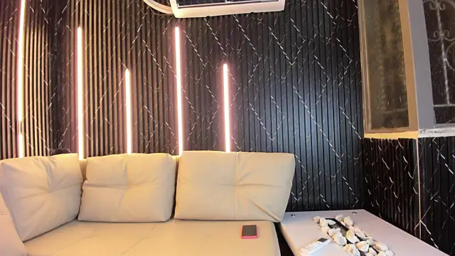 Snapshot of VioletRose_as chatting on March 23, 2:59 am VioletRose as online show from March 23, 2:59 am