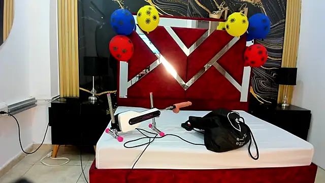 VioletRose as online show from June 19, 7:39 pm