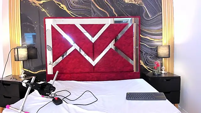 VioletRose as online show from July 10, 7:38 pm