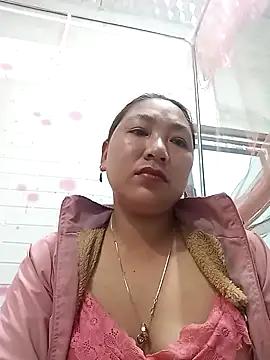 Snapshot of Adbe5 chatting on March 17, 1:14 pm Adbe5 online show from March 17, 1:14 pm