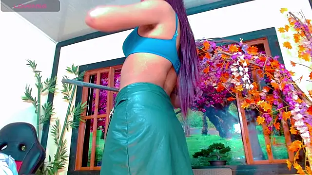 bayolet  online show from November 21, 10:25 am