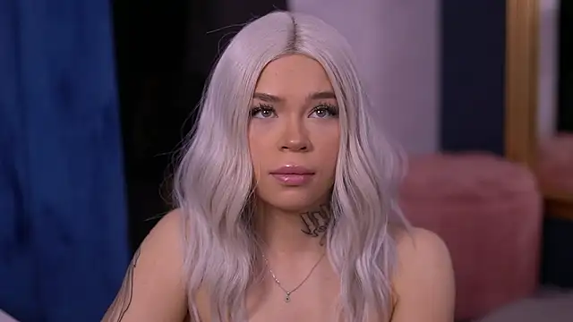 Snapshot of NickyBenz chatting on March 2, 7:10 pm NickyBenz online show from March 2, 7:10 pm