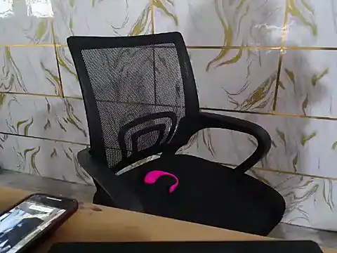 Lyzizi lovely09 online show from December 21, 1:13 am