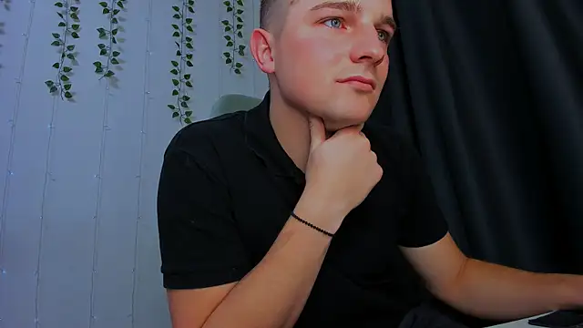 Your Claddagh online show from October 25, 5:04 am