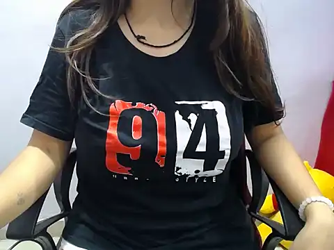 sweetpihu online show from April 27, 5:44 pm