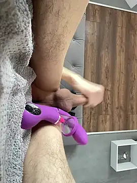 Snapshot of analifyy chatting on February 16, 9:27 am analifyy online show from February 16, 9:27 am