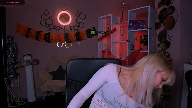 marta smith online show from October 27, 8:02 pm