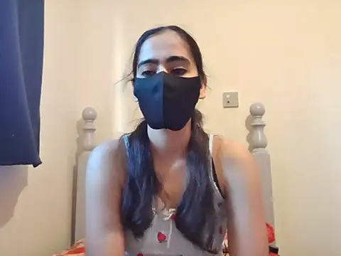 Snapshot of BobtailFormal chatting on December 3, 8:56 am BobtailFormal online show from December 3, 8:56 am