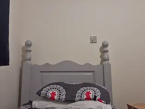 BobtailFormal online show from January 18, 9:02 am