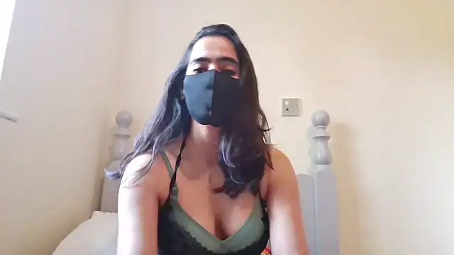 BobtailFormal online show from May 31, 7:48 am