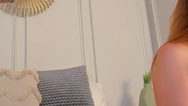 Snapshot of CharlotteBrownn_ chatting on May 12, 12:30 am CharlotteBrownn online show from May 12, 12:30 am