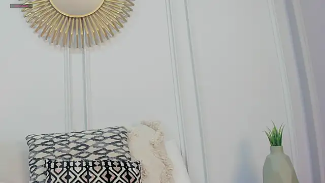 Snapshot of CharlotteBrownn_ chatting on June 14, 2:20 am CharlotteBrownn online show from June 14, 2:20 am
