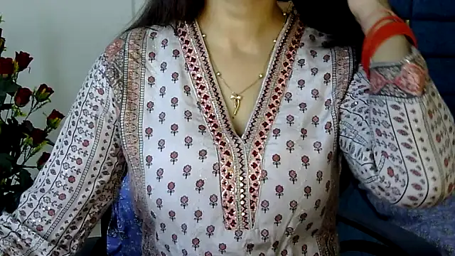 Rumi cute online show from July 27, 6:04 pm