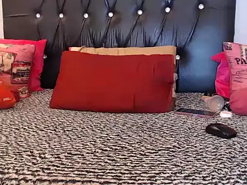 SweetJuicyPussy  online show from September 11, 5:13 pm