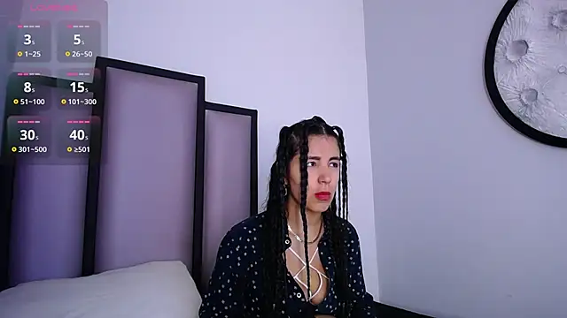 Snapshot of Lucy-23 chatting on November 23, 4:23 am Lucy-23 online show from November 23, 4:23 am