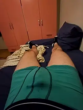 horny-dronah online show from September 21, 11:28 pm