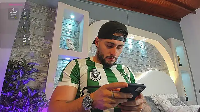 dominic de luca online show from November 27, 3:19 am