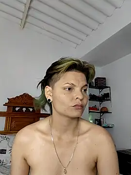 Snapshot of kay_towers99 chatting on February 7, 4:54 pm kay towers99 online show from February 7, 4:54 pm