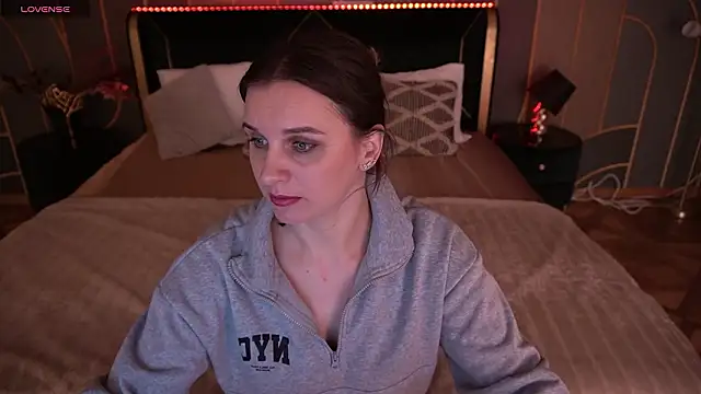 SofiSoft online show from February 2, 6:34 am