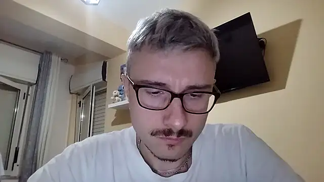 ilovechub112 online show from September 13, 7:13 pm