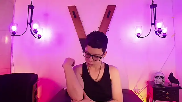 SpencerMontgomery online show from November 20, 7:13 pm