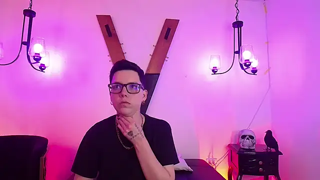 SpencerMontgomery online show from November 24, 7:57 pm