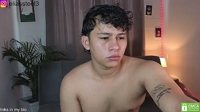 Snapshot of elias_steel1 chatting on April 9, 1:38 pm elias steel1 online show from April 9, 1:38 pm