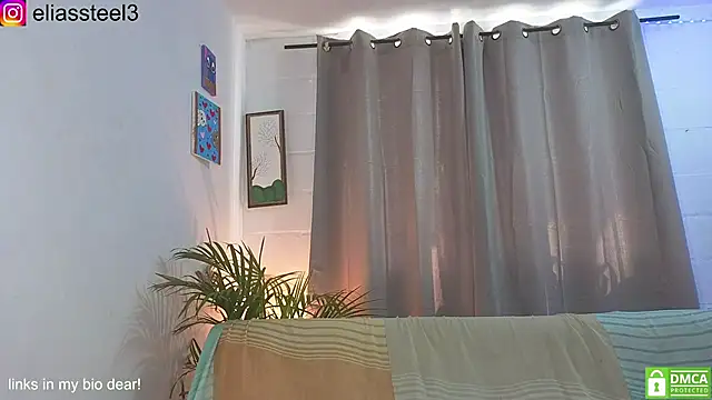 Snapshot of elias_steel1 chatting on April 21, 1:50 pm elias steel1 online show from April 21, 1:50 pm