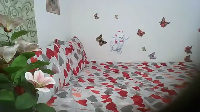 Snapshot of LustInLips chatting on February 21, 3:07 am LustInLips online show from February 21, 3:07 am