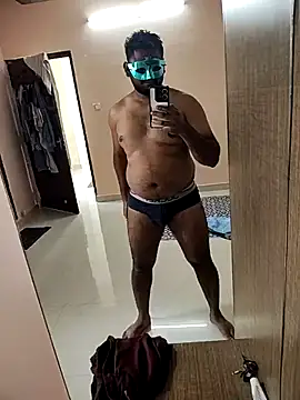 Snapshot of Mr_Batting_Man chatting on November 8, 6:13 am Mr Batting Man online show from November 8, 6:13 am