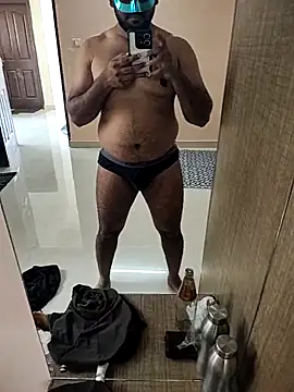 Snapshot of Mr_Batting_Man chatting on November 15, 4:43 am Mr Batting Man online show from November 15, 4:43 am