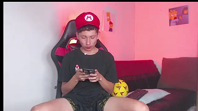 elfernh online show from September 23, 10:57 pm