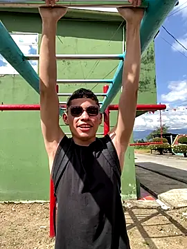 elfernh online show from December 16, 2:55 pm