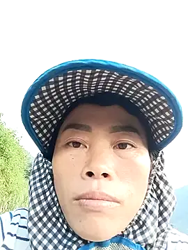 CoMay003 online show from October 13, 9:53 am