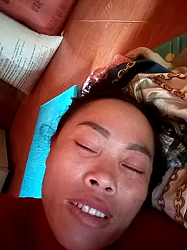 CoMay003 online show from October 30, 4:47 am