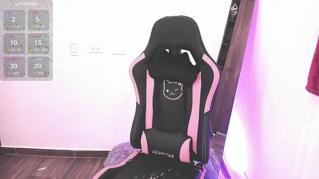 Snapshot of samiacooper25 chatting on September 10, 1:22 pm samiacooper25 online show from September 10, 1:22 pm