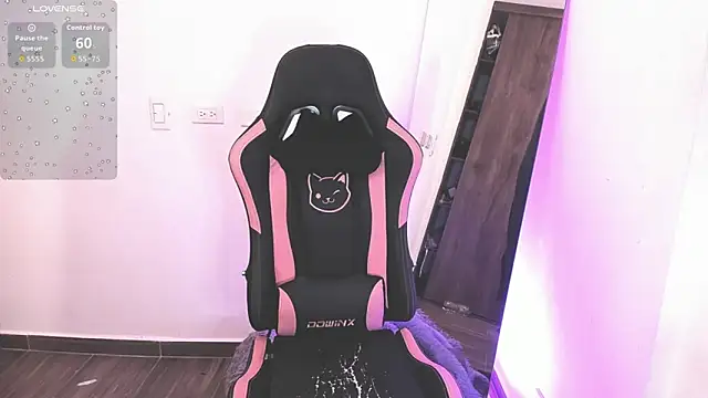 Snapshot of samiacooper25 chatting on September 11, 1:39 am samiacooper25 online show from September 11, 1:39 am