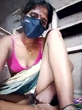 MISS-KAYA online show from October 16, 4:30 pm