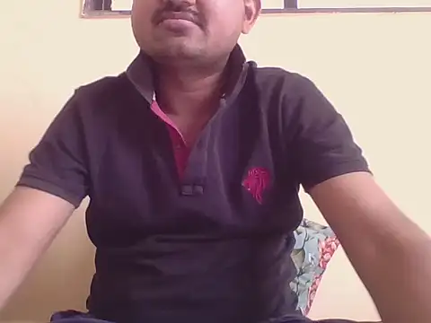 Snapshot of VadodaraBBC chatting on February 14, 8:11 am VadodaraBBC online show from February 14, 8:11 am