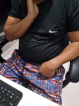 Carloskasado online show from October 30, 11:05 pm