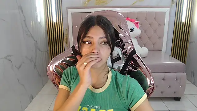 Snapshot of alehp_rose_s chatting on November 22, 1:10 pm alehp rose s online show from November 22, 1:10 pm