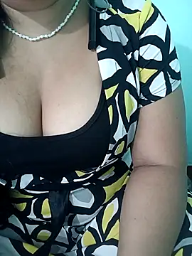 Snapshot of Anjali-bhabhi chatting on October 3, 9:17 am Anjali-bhabhi online show from October 3, 9:17 am