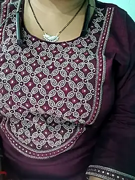 Snapshot of Anjali-bhabhi chatting on October 11, 6:01 am Anjali-bhabhi online show from October 11, 6:01 am