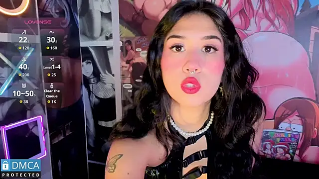 sofia sstone online show from October 11, 11:31 am