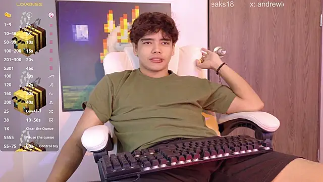 Snapshot of an_drew18 chatting on June 5, 3:40 pm an drew18 online show from June 5, 3:40 pm