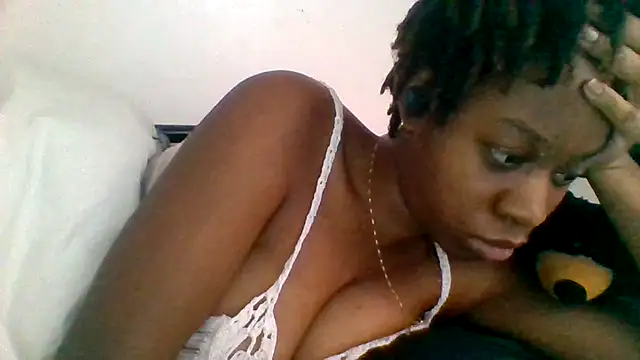 Snapshot of _she_was_a_fairy chatting on December 2, 2:01 pm she was a fairy online show from December 2, 2:01 pm