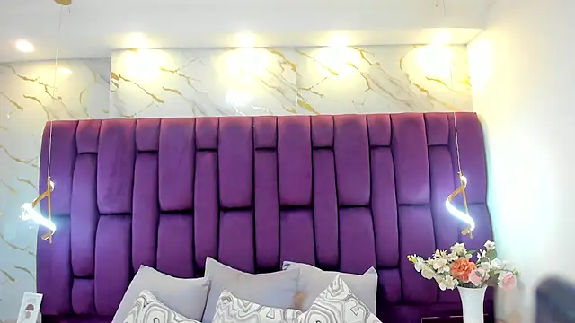 cloe spencerr online show from November 7, 5:13 pm