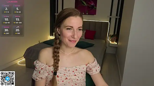 MiaCarver online show from September 17, 8:27 am