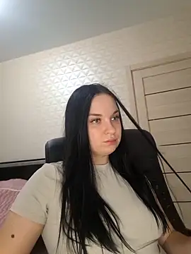 VoxxAura online show from December 4, 7:00 pm